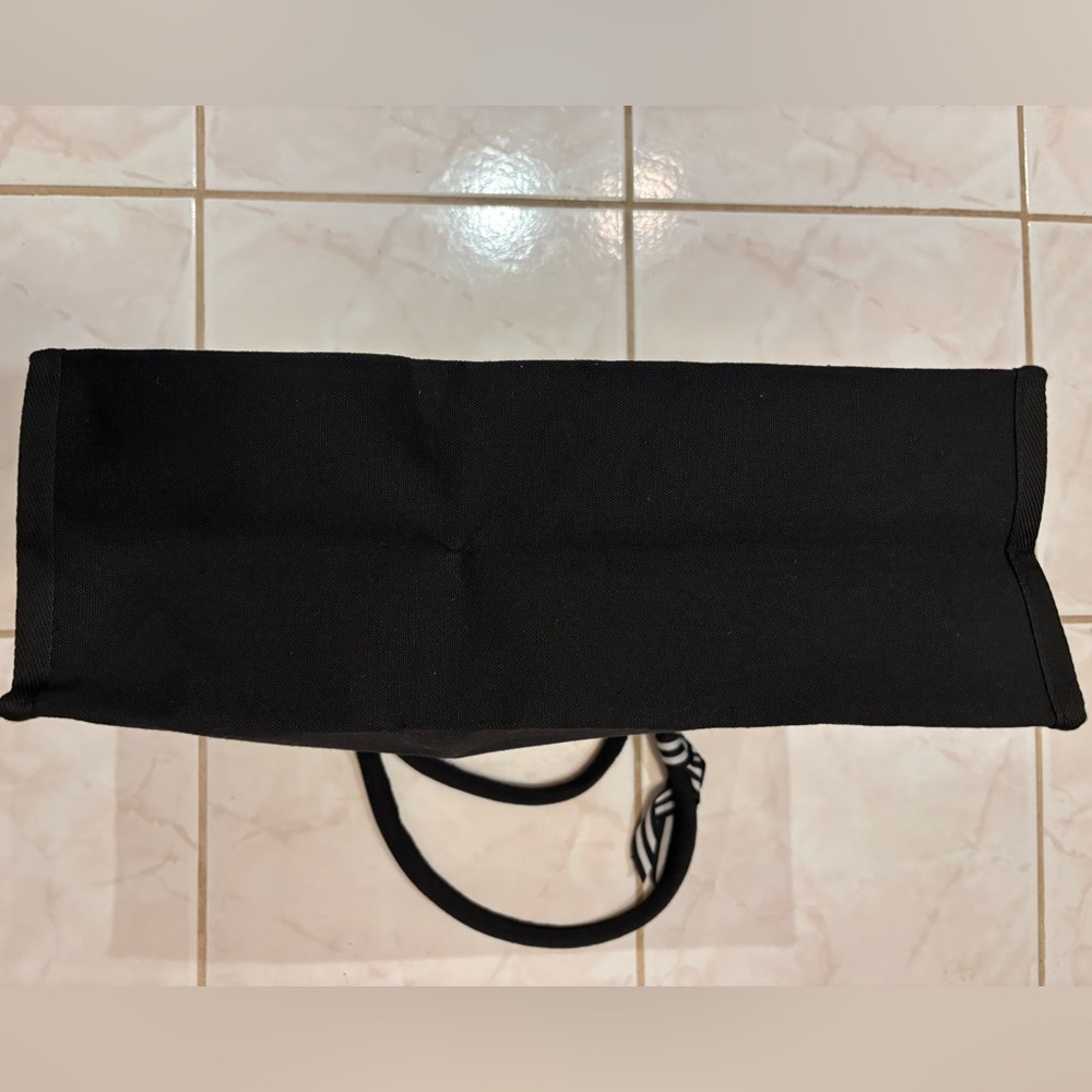 Sisters Floral Canvas Tote Bag Set - Black and Cream - Picture 4 of 13